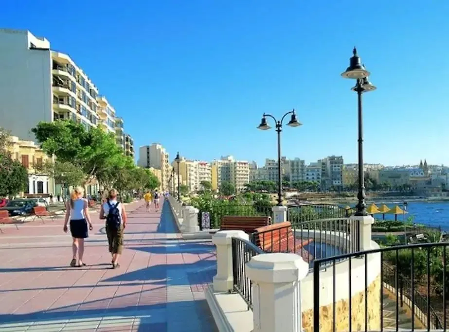 Depiro Point Sliema Lägenhet